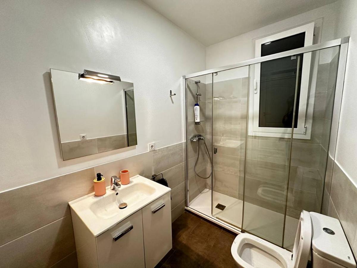 Rooms Nuevo Roger Barcelona Luaran gambar