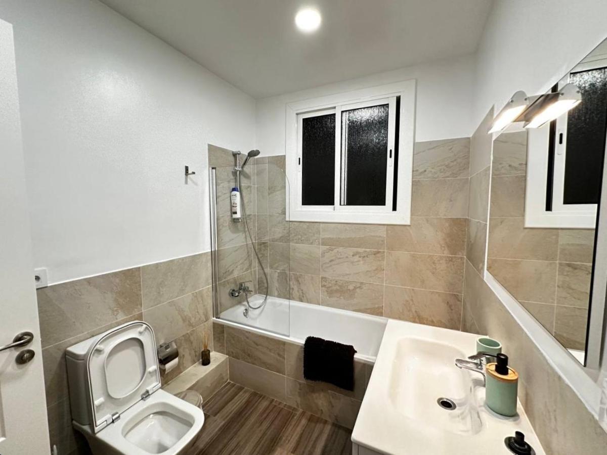 Rooms Nuevo Roger Barcelona Luaran gambar